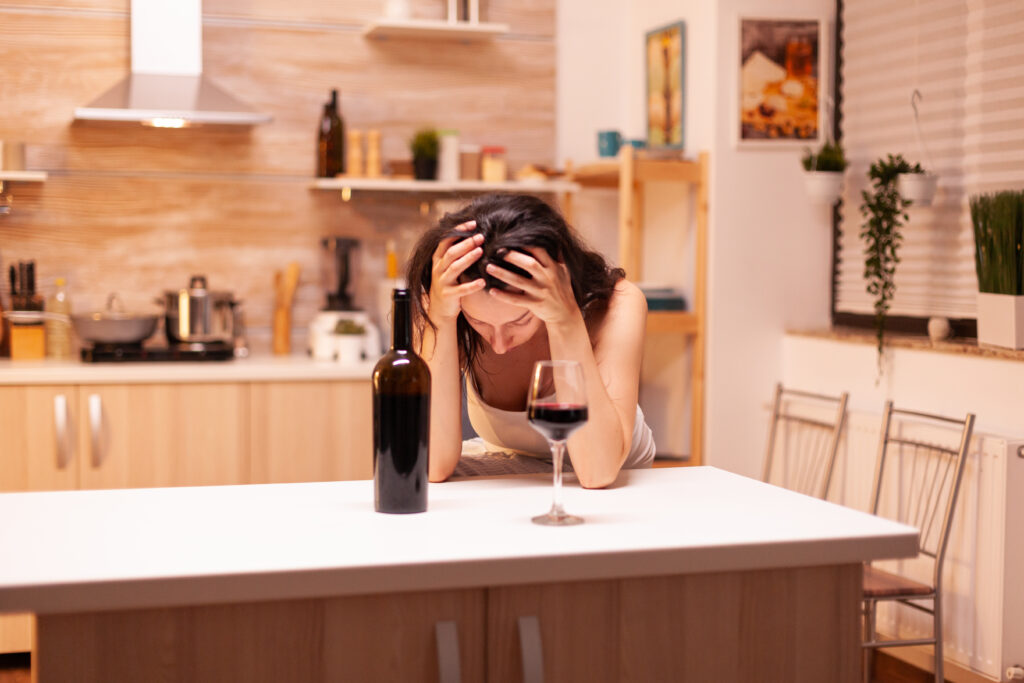 Alkoholizm – objawy, przyczyny, skutki i leczenie uzależnienia od alkoholu